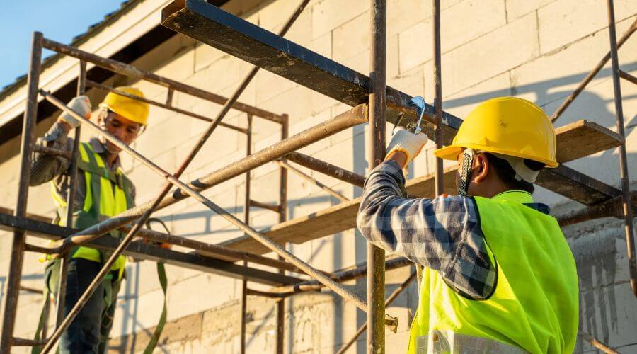 Professional gutter cleaning in Woodland, WI